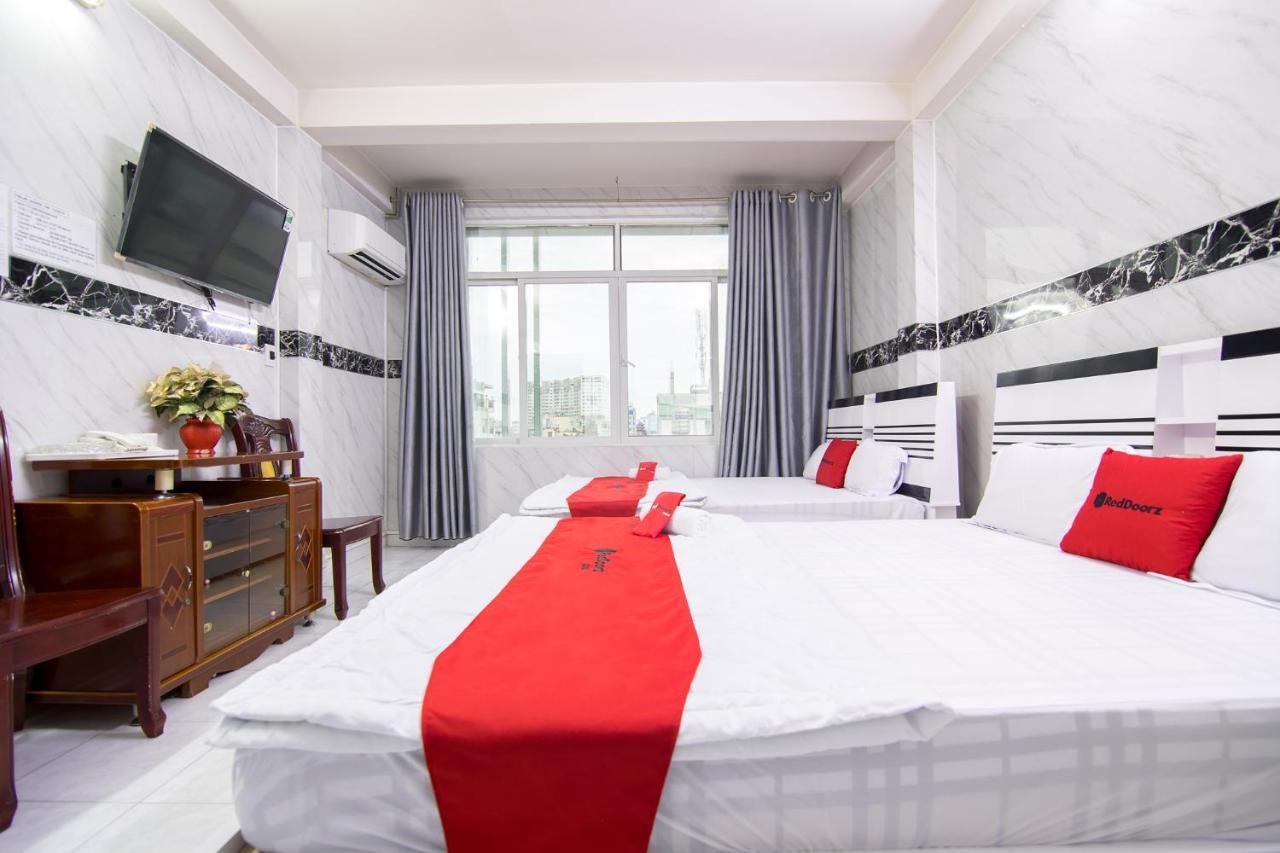RedDoorz Plus near Ben Thanh Market Ho-Chi-Minh-Stadt Exterior foto